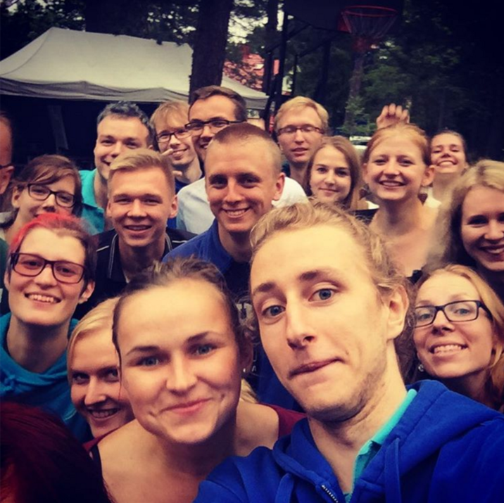 Grupp juhendajaid ja kasvatajaid TÜ Teaduslaagris