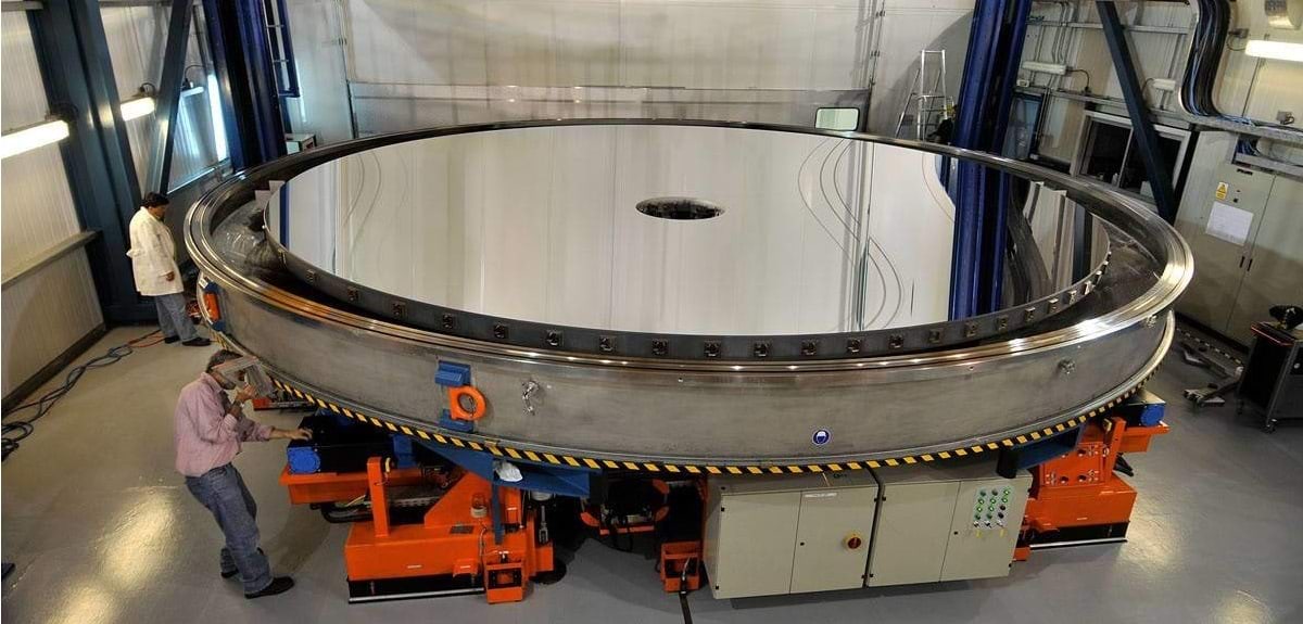 Teleskoobi nõguspeegel