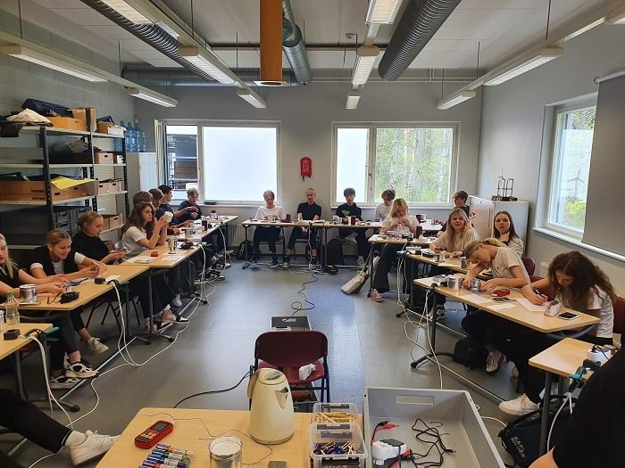 Füüsika keemia ja bioloogia õpikojad